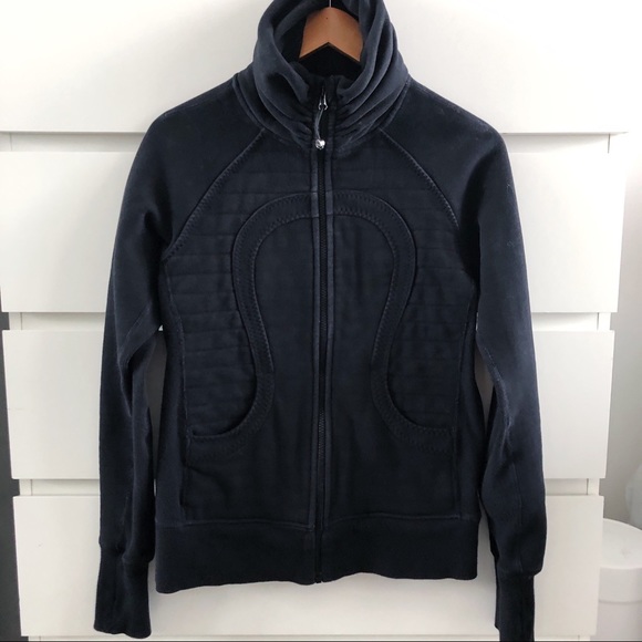 lululemon athletica Sweaters - Lululemon Scuba Hoodie